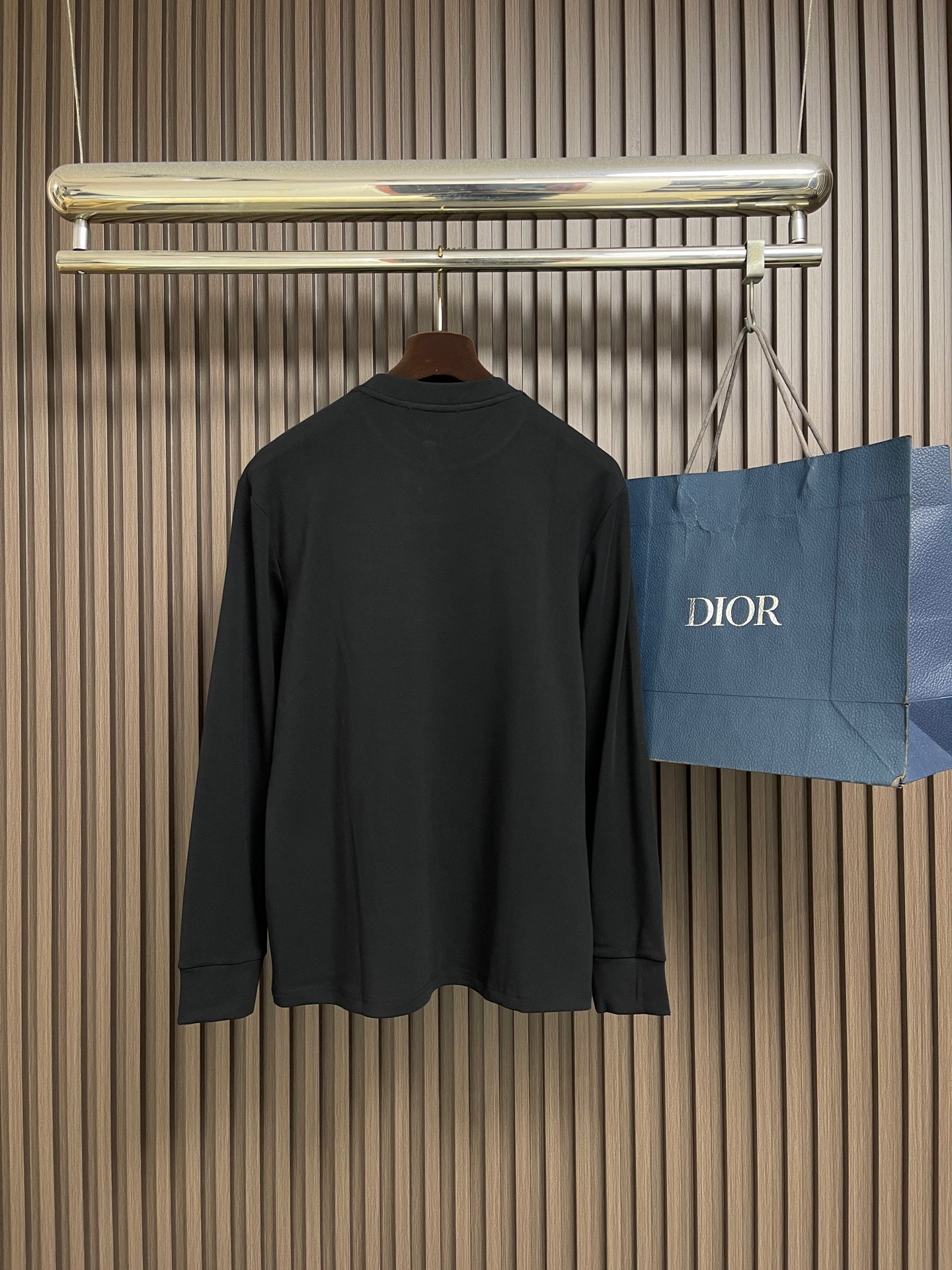 🛒🛒FENDI 2026SS秋季经典棉质圆领长袖T恤，采用24支特纺紧密棉面料，克重380g，具有光泽感的丝光绣线对版定