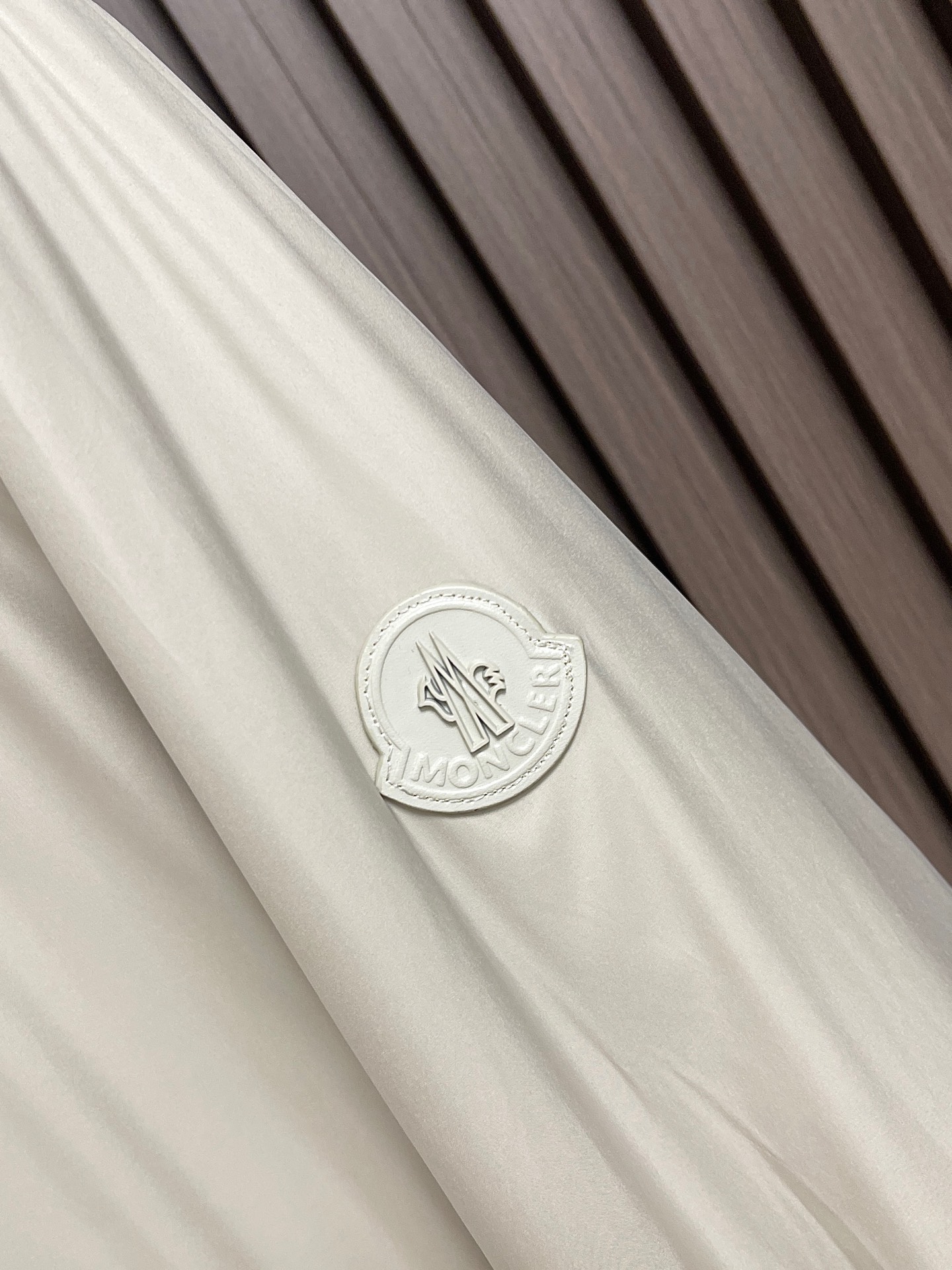 🛒🛒Moncler 2026ss秋冬新款连帽羽绒外套.处处细节显工艺足够的高级   结构性剪裁的设计改变来展现男士多样的