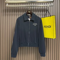 🛒🛒Acne studios 1996复古字母翻领拉链夹克外套,复古做旧翻领,胸口品牌字母刺绣点缀,松弛简约风格,日常穿 🛒🛒Acne studios 1996复古字母翻领拉链夹克外套,复古做旧翻领,胸口品牌字母刺绣点缀,松弛简约风格,日常穿