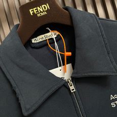 🛒🛒Acne studios 1996复古字母翻领拉链夹克外套,复古做旧翻领,胸口品牌字母刺绣点缀,松弛简约风格,日常穿 🛒🛒Acne studios 1996复古字母翻领拉链夹克外套,复古做旧翻领,胸口品牌字母刺绣点缀,松弛简约风格,日常穿