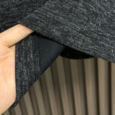 🛒🛒Loro Piana 四粒扣棉质圆领短袖t恤,甄选高品质纯棉面料织造而成,质地柔软细腻、透气亲肤,兼具良好垂坠感与挺 🛒🛒Loro Piana 四粒扣棉质圆领短袖t恤,甄选高品质纯棉面料织造而成,质地柔软细腻、透气亲肤,兼具良好垂坠感与挺