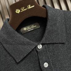 🛒🛒Loro Piana 长袖针织衫Polo,袖口、下摆与衣身采用一体织成工艺,无需拼接缝份,整体线条连贯流畅;减少多余 🛒🛒Loro Piana 长袖针织衫Polo,袖口、下摆与衣身采用一体织成工艺,无需拼接缝份,整体线条连贯流畅;减少多余