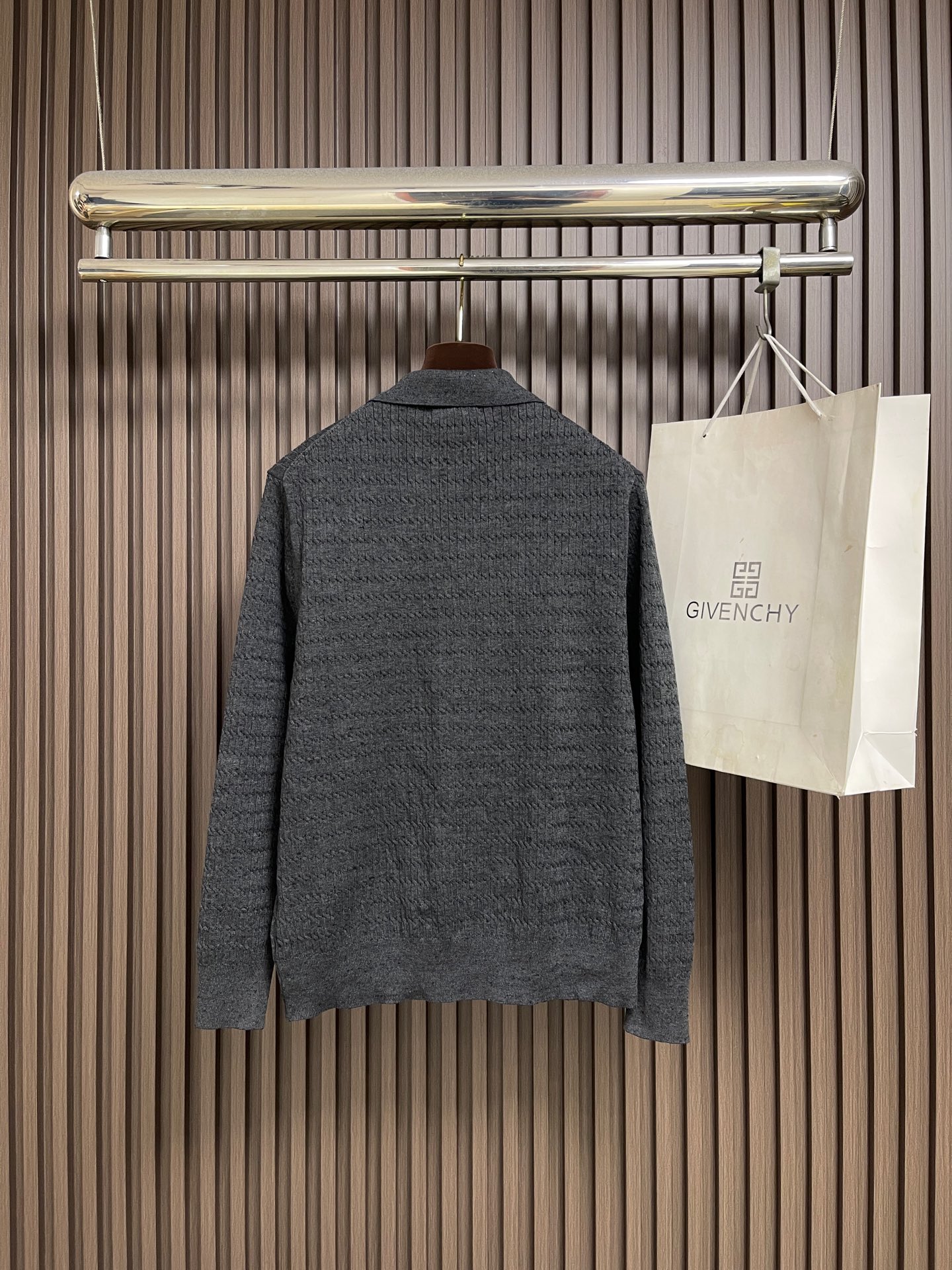 🛒🛒BC 经典老钱绅士雅韵，线条勾勒的经典Polo羊毛衫，总有一些单品能够跨越季节与潮流，成为永恒的经典。精选顶级 羊毛