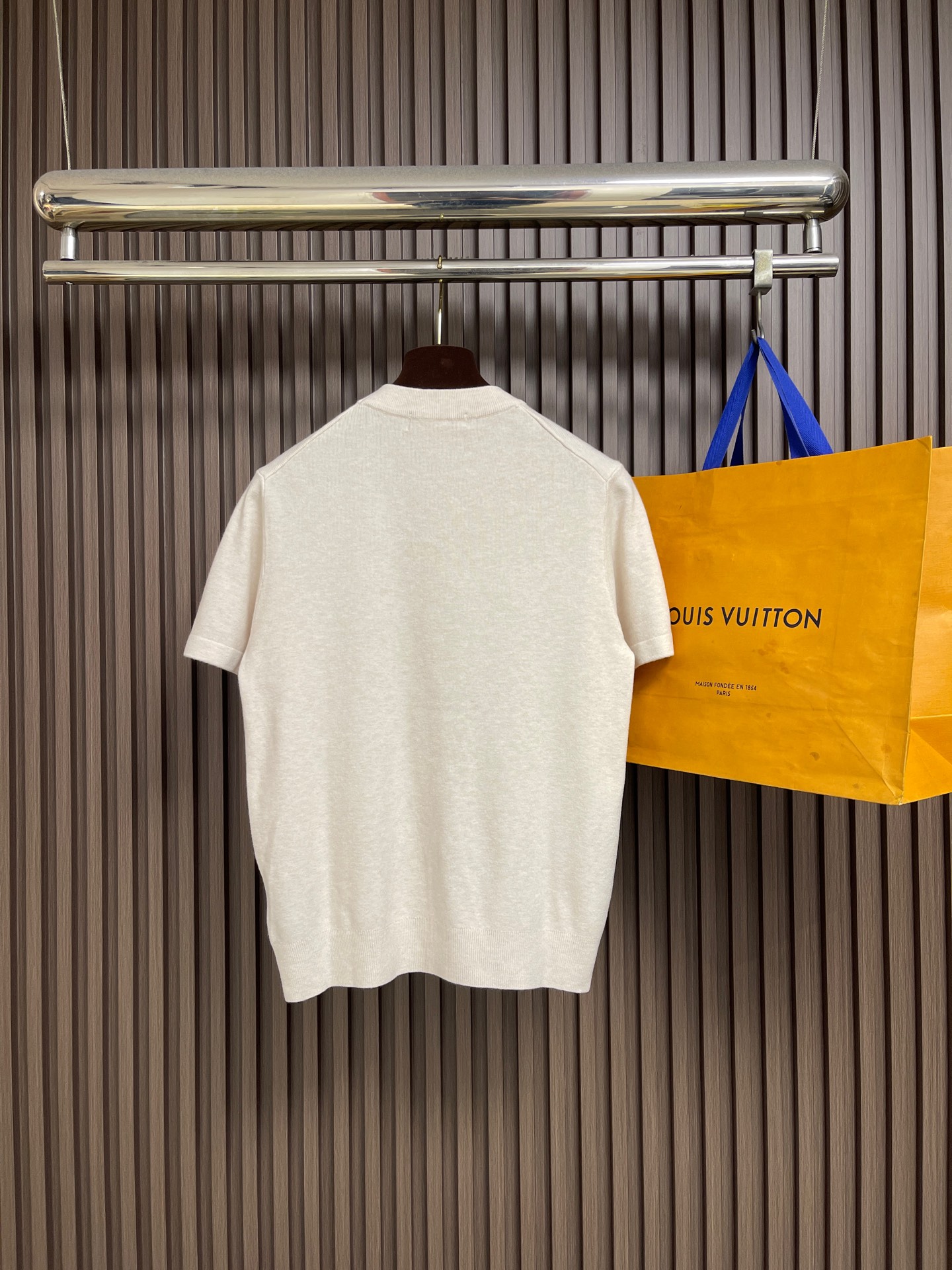 🛒🛒Loro Piana Loro Piana 低调老钱风2026SS 经典款针织短袖T恤，这款短袖以意大利利古里亚海岸