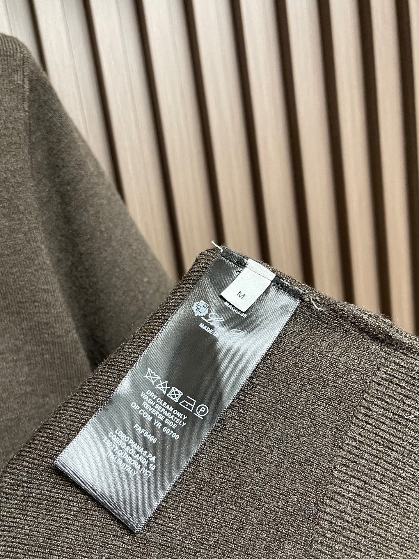🛒🛒Loro Piana Loro Piana 低调老钱风2026SS 经典款针织短袖T恤，这款短袖以意大利利古里亚海岸