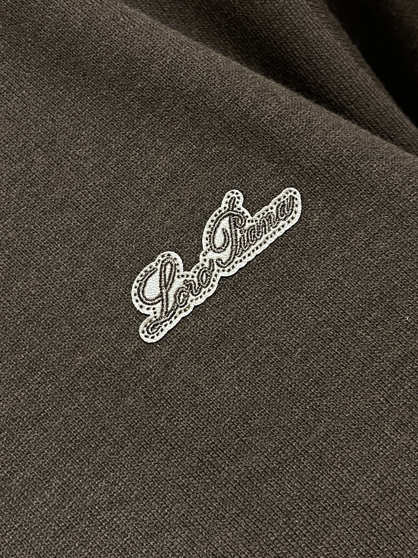 🛒🛒Loro Piana LoroPiana 仔章Logo标识圆领短袖T恤 面料采用高支长绒棉材质 上身丝滑 透气 又有