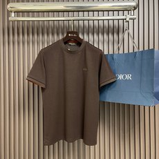 🛒🛒Loro Piana LoroPiana 仔章Logo标识圆领短袖T恤 面料采用高支长绒棉材质 上身丝滑 透气 又有 🛒🛒Loro Piana LoroPiana 仔章Logo标识圆领短袖T恤 面料采用高支长绒棉材质 上身丝滑 透气 又有