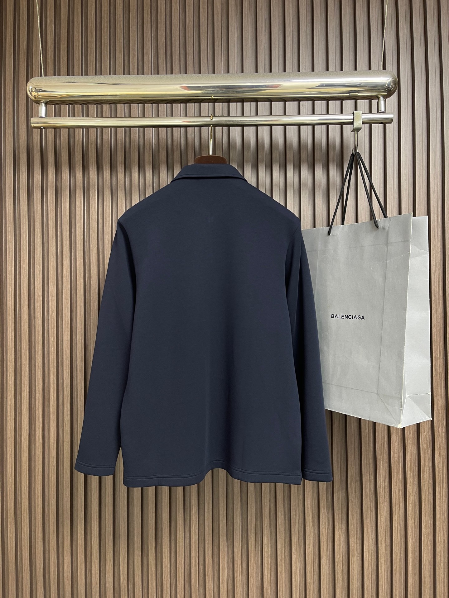 🛒🛒berluti 2026ss新品半拉链卫衣长袖Polo，胸前精致皮质图案logo，帅气时尚，简约百搭款。面料棉 不仅