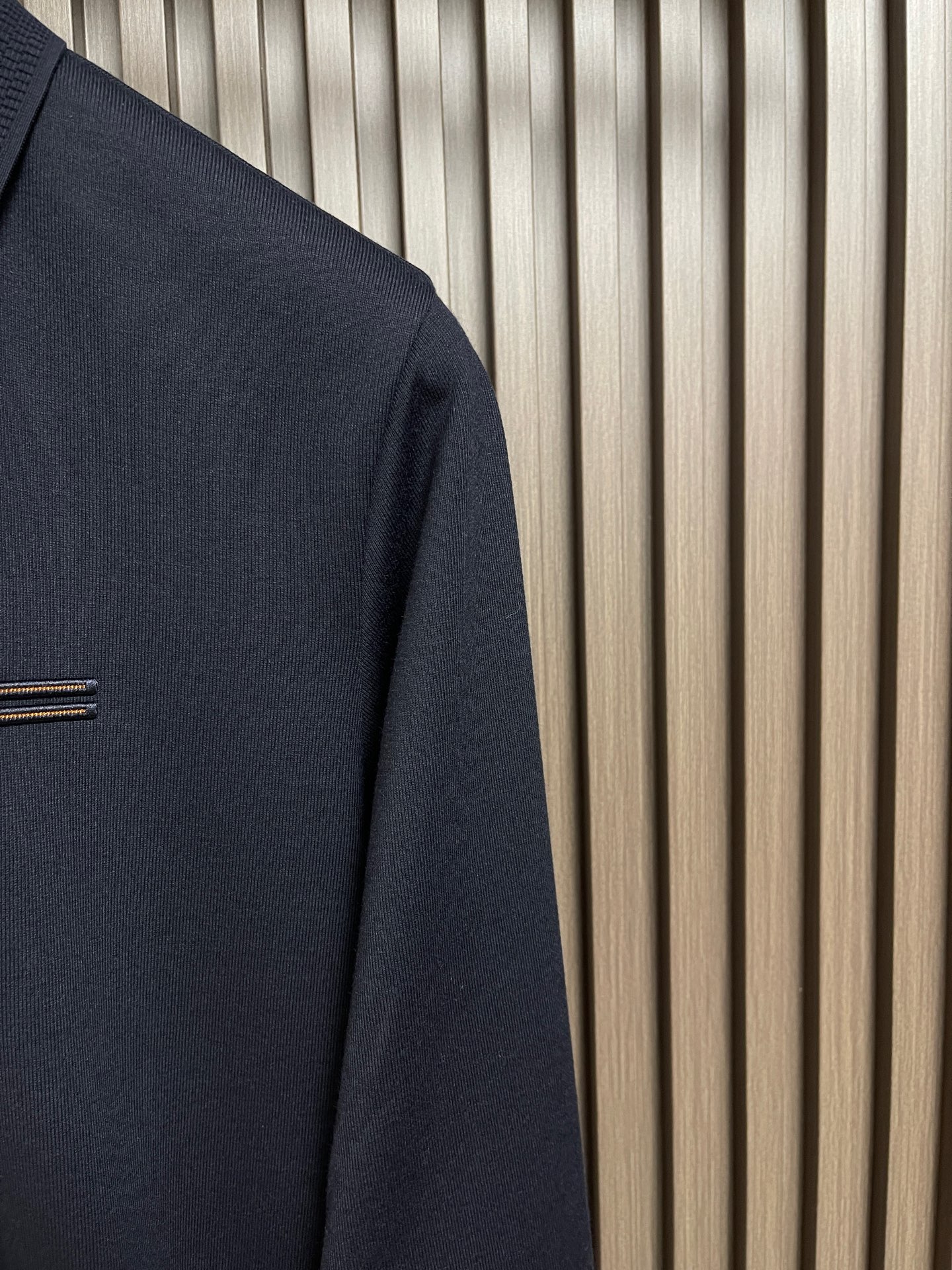 🛒🛒Zegna 提花针织长袖Polo衫，选用杰尼亚柔软的PremiumCotton棉质纱线制成，为休闲经典服饰注入考究气