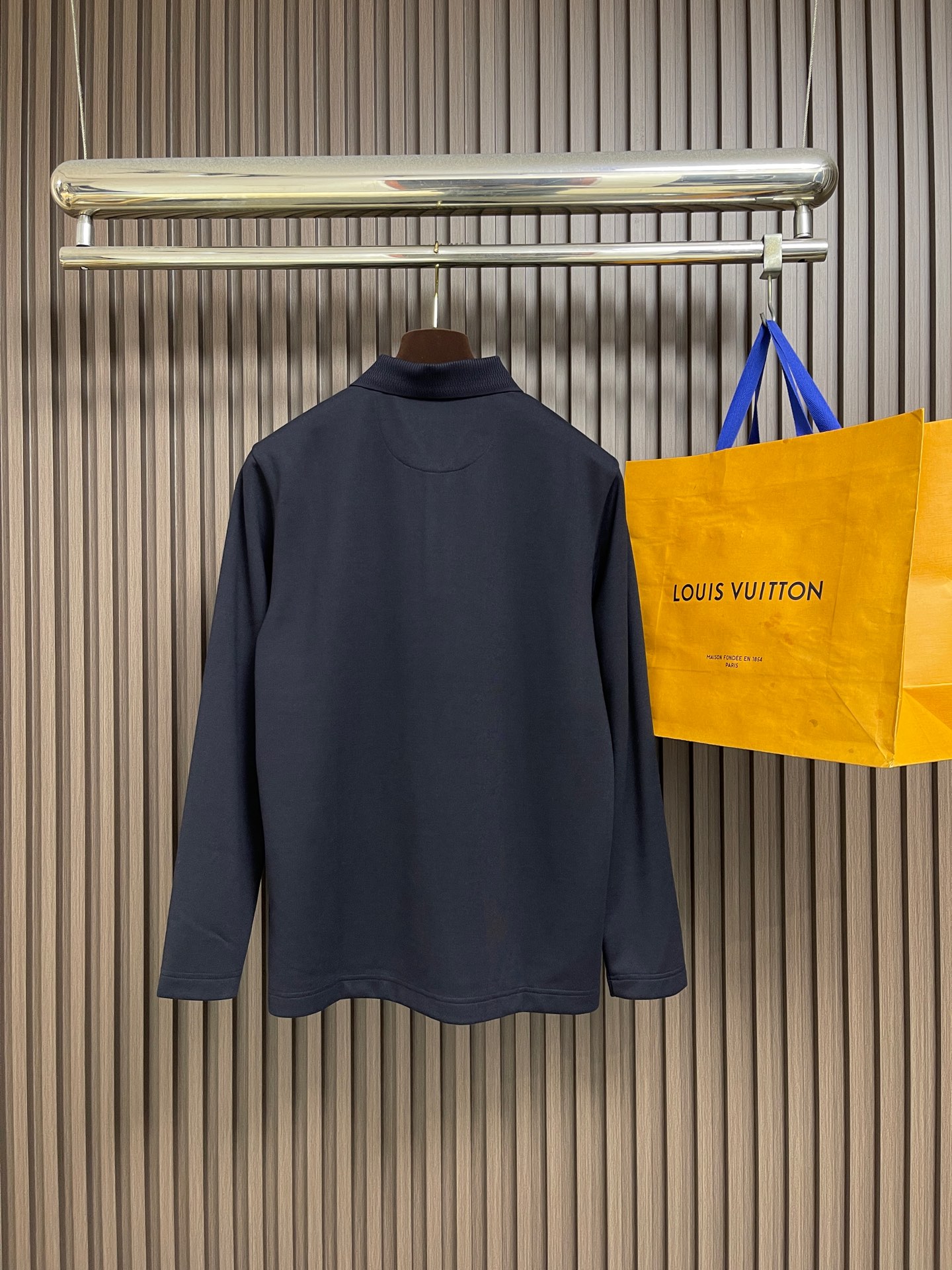 🛒🛒Zegna 提花针织长袖Polo衫，选用杰尼亚柔软的PremiumCotton棉质纱线制成，为休闲经典服饰注入考究气