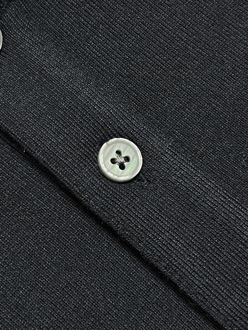 🛒🛒Zegna 提花针织长袖Polo衫，选用杰尼亚柔软的PremiumCotton棉质纱线制成，为休闲经典服饰注入考究气