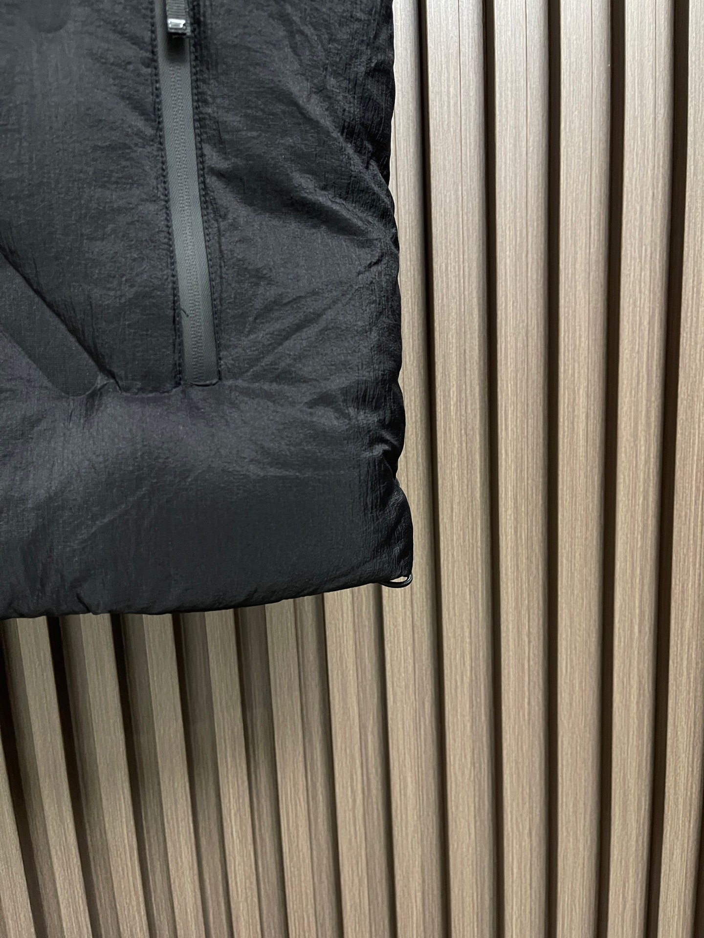 🛒🛒Zegna 高端滑雪系列男士立领羽绒马甲外套 山脊之上的轻盈堡垒 当雪线在远处铺展，风开始携带寒意，你需要一件既无惧