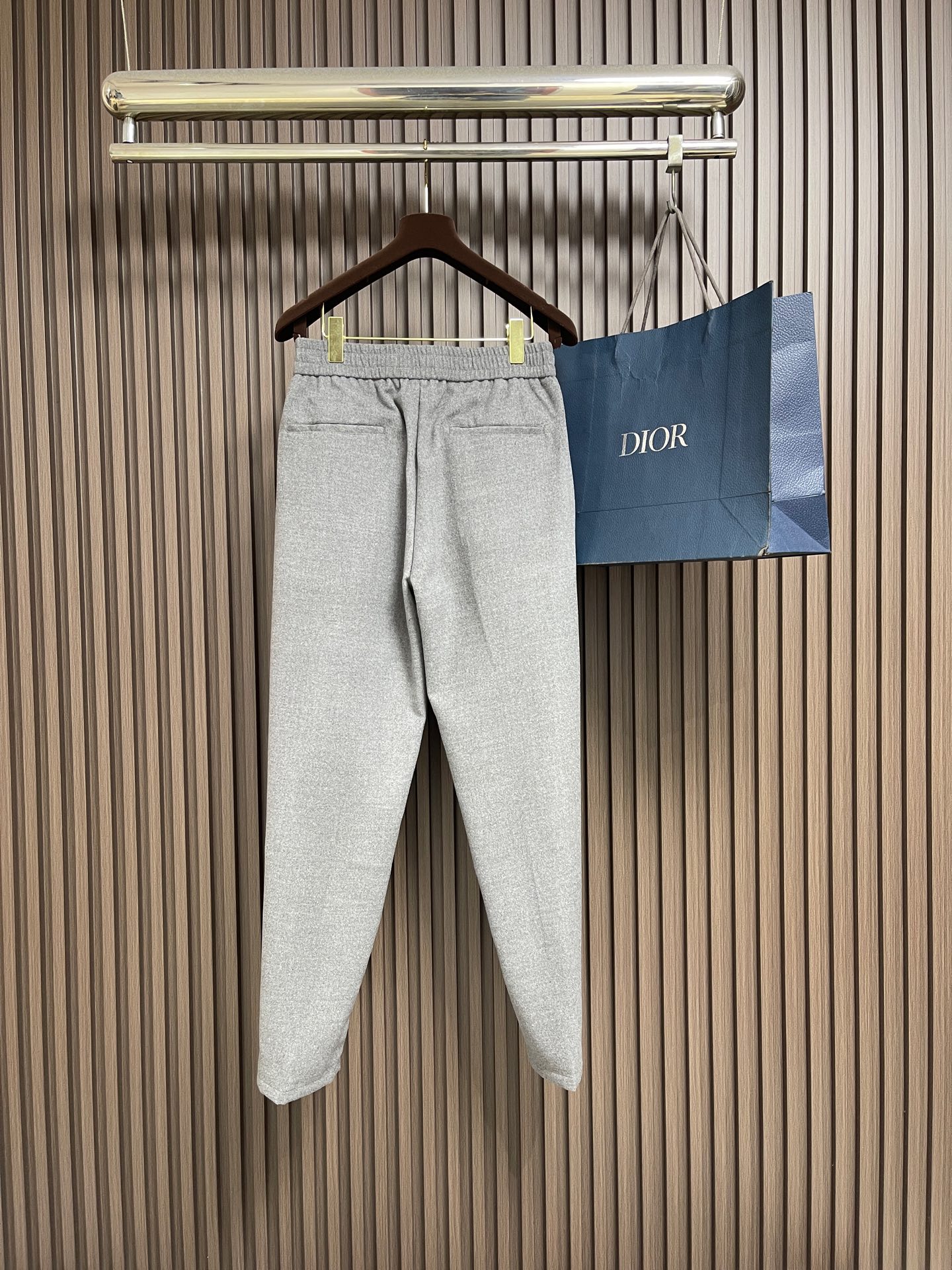 🛒🛒Zegna 羊毛羊绒直筒长裤，定制进口丝绒进口机器编制，用料良心实在满满的高级质感，穿起来舒适亲肤大厂做工，细节质感
