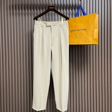 🛒🛒Loro Piana LoroPiana 2026SS秋冬季新款休闲裤 肉眼可见的利落裁剪,直筒修身款裤型!密实齐整 🛒🛒Loro Piana LoroPiana 2026SS秋冬季新款休闲裤 肉眼可见的利落裁剪,直筒修身款裤型!密实齐整
