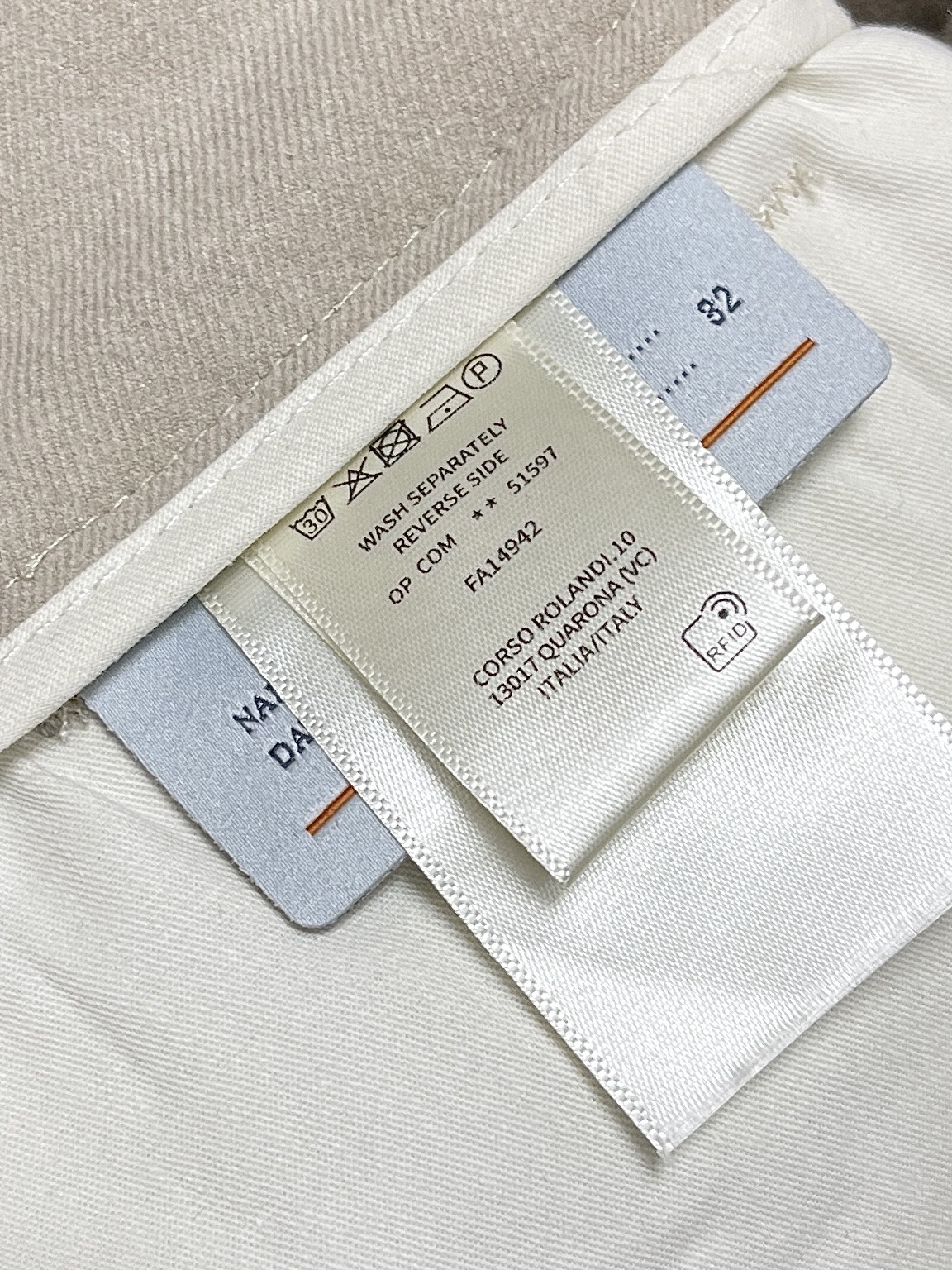 🛒🛒Loro Piana LoroPiana 2026SS秋冬季新款休闲裤 肉眼可见的利落裁剪，直筒修身款裤型！密实齐整