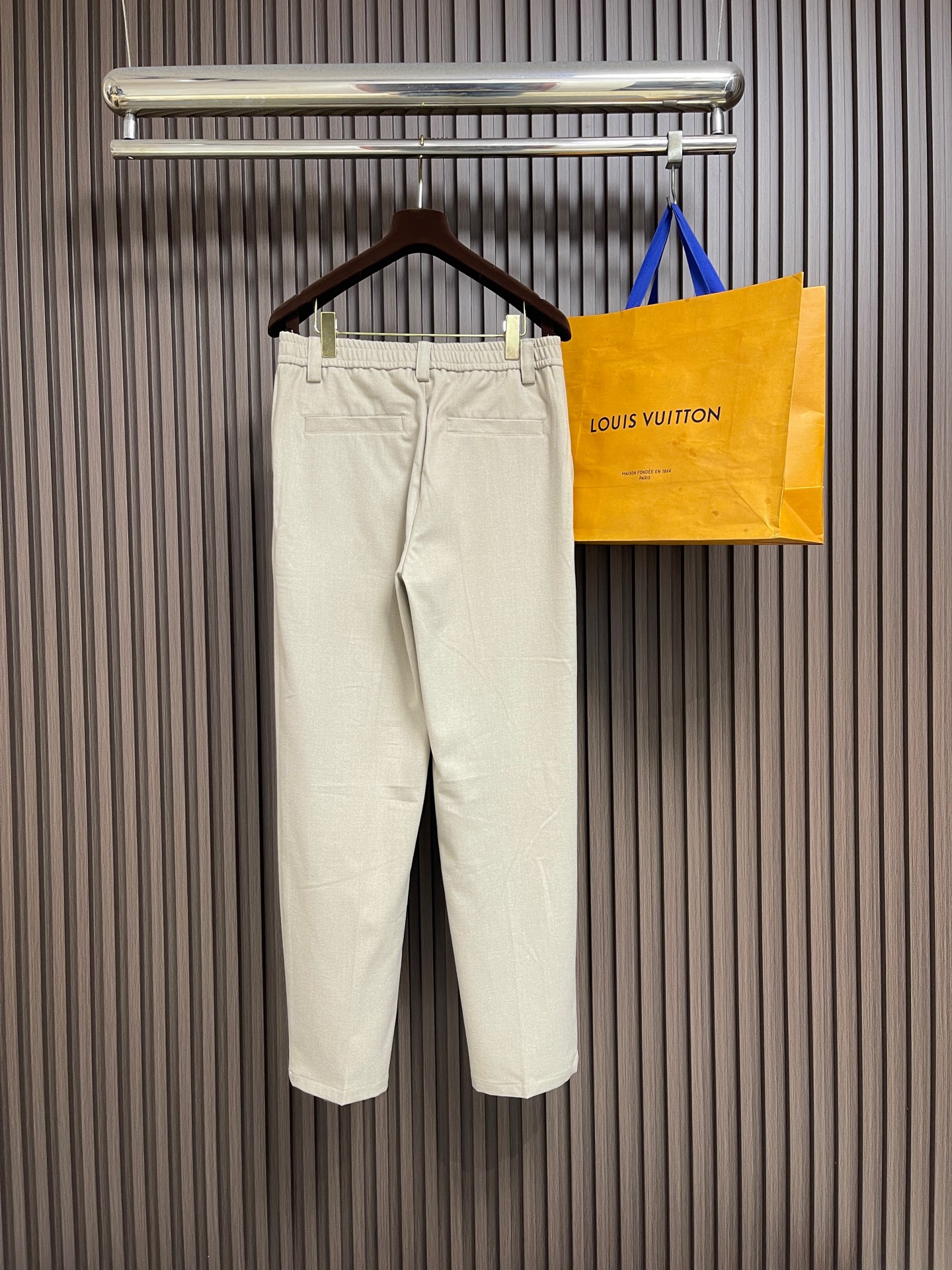 🛒🛒Loro Piana LoroPiana 2026SS秋冬季新款休闲裤 肉眼可见的利落裁剪，直筒修身款裤型！密实齐整