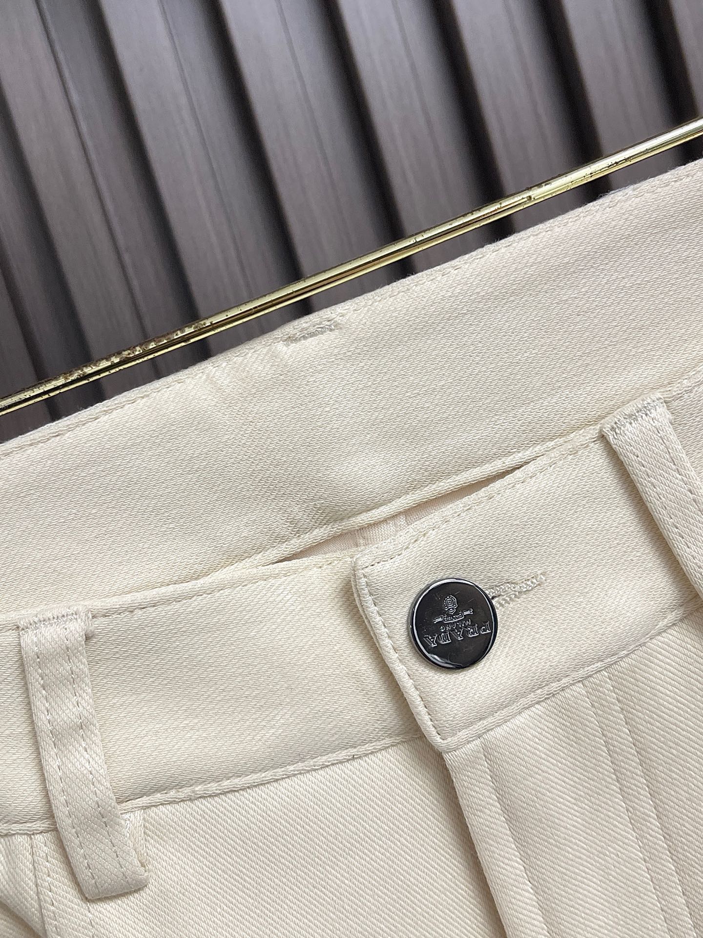 🛒🛒Prada 2026ss三角标识牛仔裤 原版定制复刻 客供五金辅料 原单品质进口牛仔面料重工洗水 做工走线精细上身绝