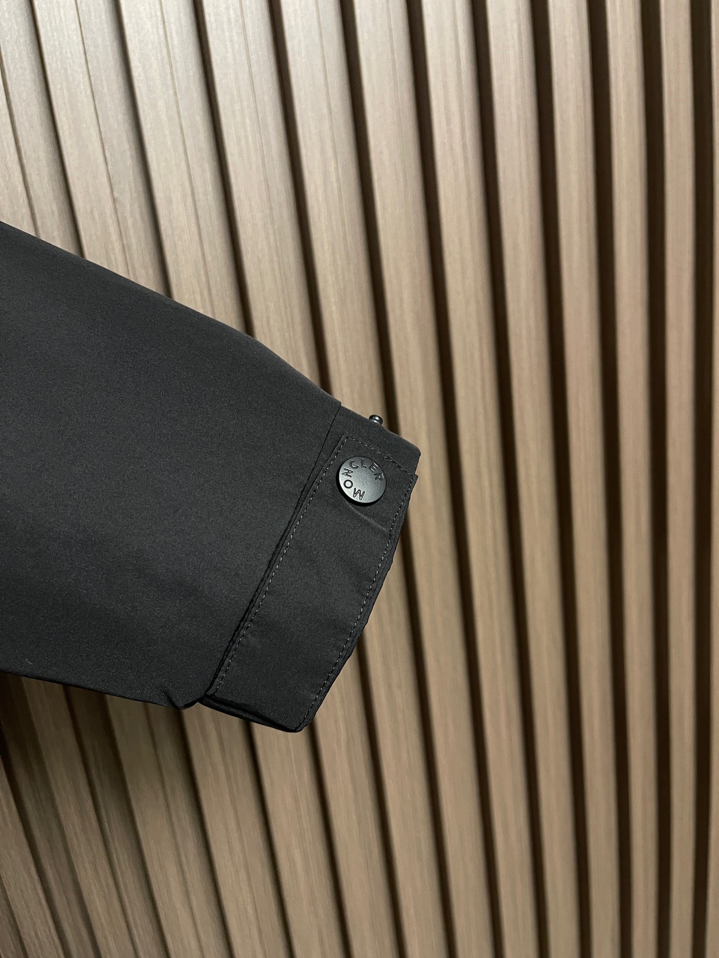 🛒🛒moncler 2026ss早秋新品连帽夹克外套，设计帅气有型！百搭必备单品，轻松营造酷帅氛围感 ，高级感满满，在低