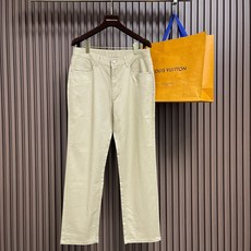 🛒🛒Ermenegildo Zegna 2026SS早秋新品直筒牛仔裤,进口原版水洗弹力面料,上身舒适透气有弹力,原版五 🛒🛒Ermenegildo Zegna 2026SS早秋新品直筒牛仔裤,进口原版水洗弹力面料,上身舒适透气有弹力,原版五