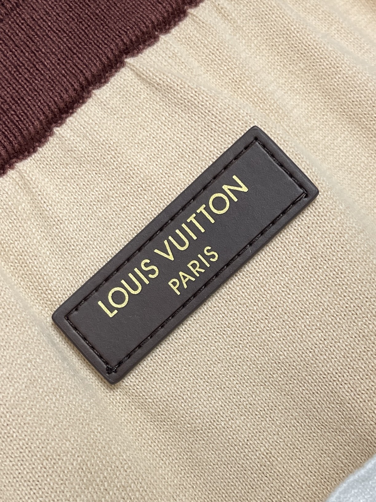 🛒🛒LV 2026SS字母徽章提花口袋拼色针织短裤，面料采用细腻针织面料打造，触感柔软亲肤，兼具良好垂坠感与透气性能，穿