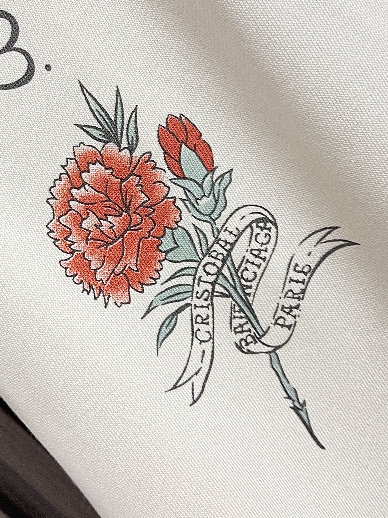 🛒🛒Balenciaga TATTOO纹身图案卫裤，本款休闲卫裤选用重磅棉毛圈面料织造，面料经过水洗柔化处理，触感软糯亲