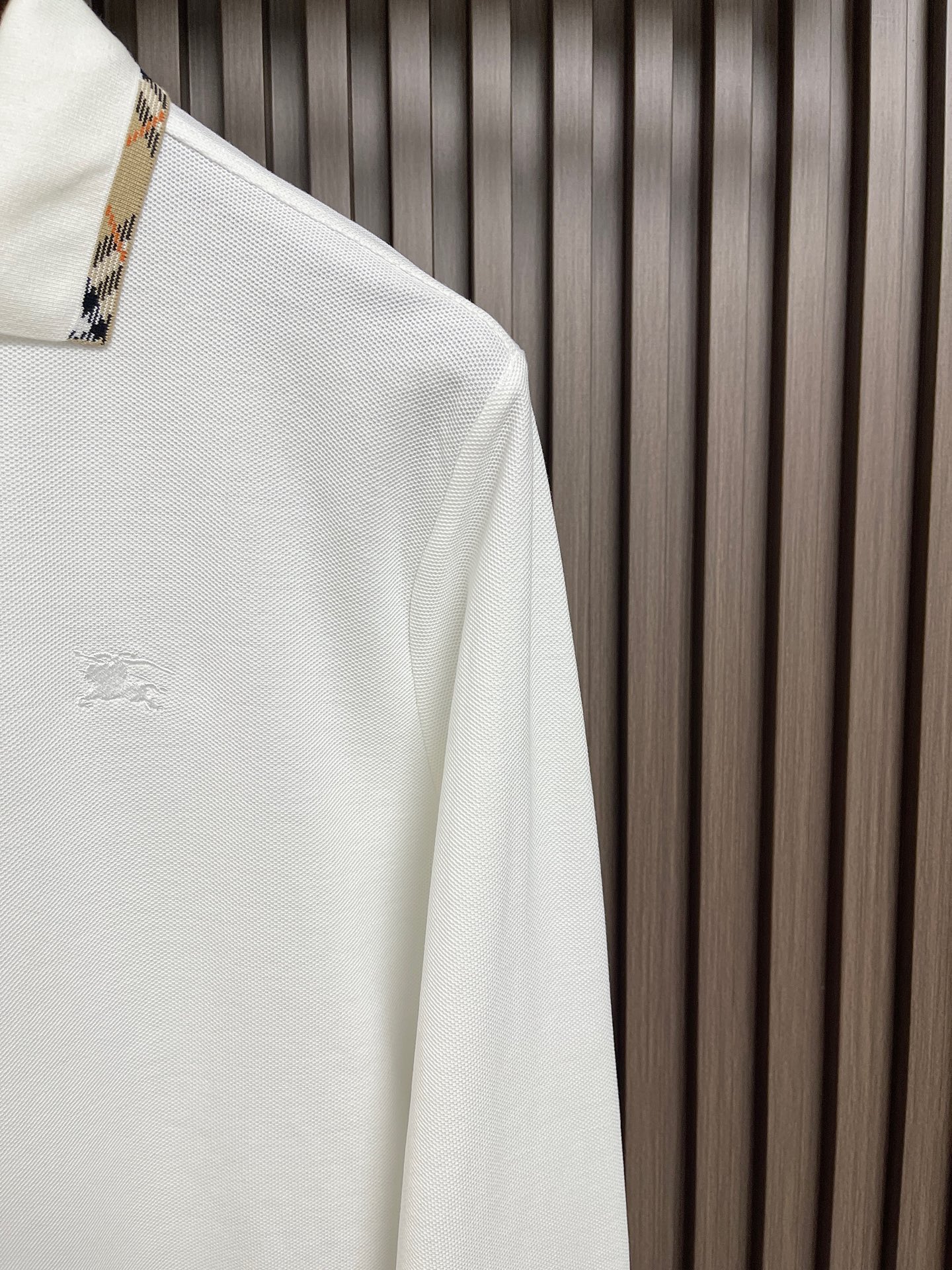 🛒🛒Burberry 刺绣战马马术骑士格纹翻领衫长袖Polo，定制300克100%珠地棉面料！质感非常舒服柔软，透气性强