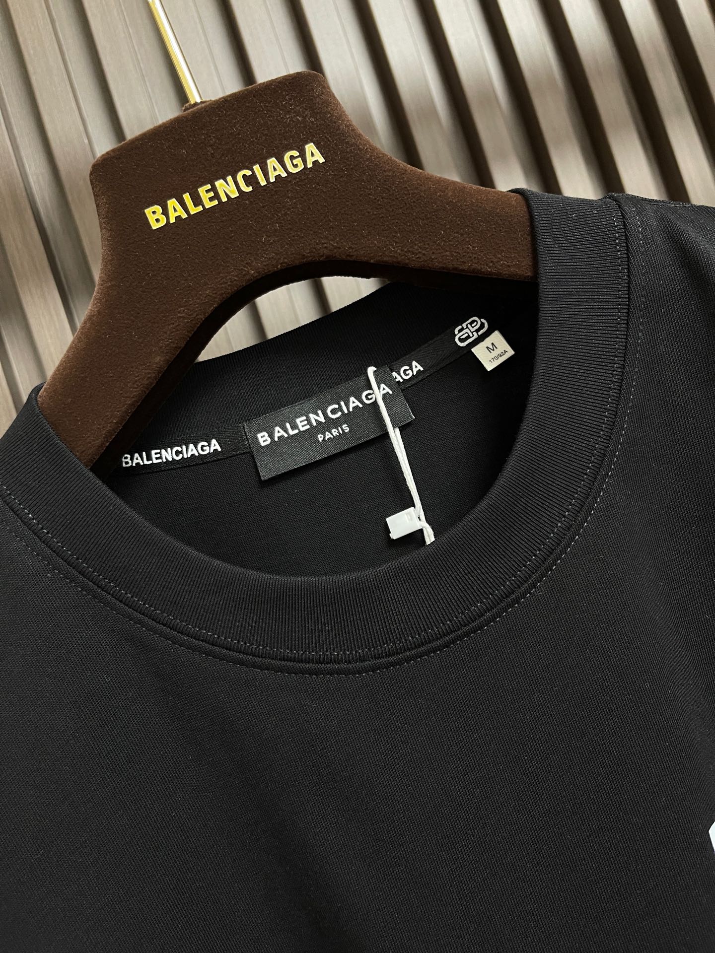 🛒🛒Balenciaga 经典字母圆领短袖T恤，本款BALENCIAGA短袖甄选高克重重磅棉质面料打造，面料经过精细水洗