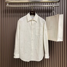 🛒🛒Chanel 双C刺绣条纹长袖衬衫 定制星点色织提花府绸料 挺括透气 舒适亲肤 素瓷净白循序铺展衣身 细墨竖纹交织细 🛒🛒Chanel 双C刺绣条纹长袖衬衫 定制星点色织提花府绸料 挺括透气 舒适亲肤 素瓷净白循序铺展衣身 细墨竖纹交织细