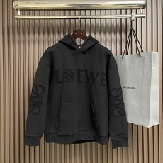 🛒🛒LOEWE 品牌LOGO标识烧花刺绣连帽卫衣,面料采用原版一致巴黎ZP定织定染全棉大卫衣,布面干净,布纹清晰,柔软舒 🛒🛒LOEWE 品牌LOGO标识烧花刺绣连帽卫衣,面料采用原版一致巴黎ZP定织定染全棉大卫衣,布面干净,布纹清晰,柔软舒