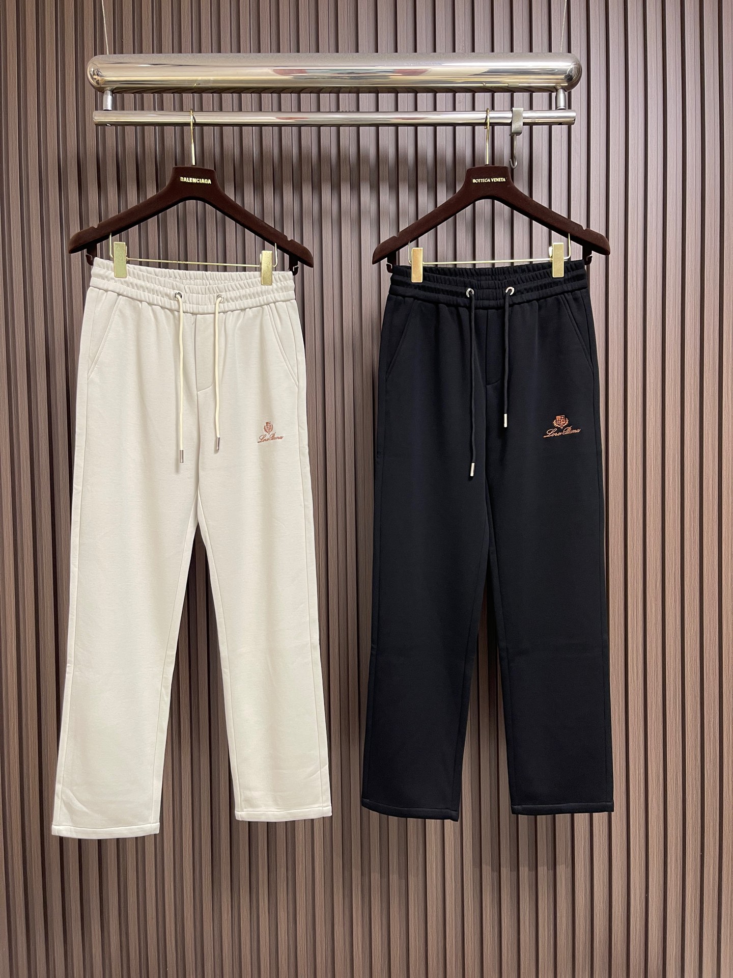 🛒🛒Loro Piana loroPiana  2026FW秋季新款直筒卫裤休闲裤，定制混纺面料软糯舒集高级感度于一体，