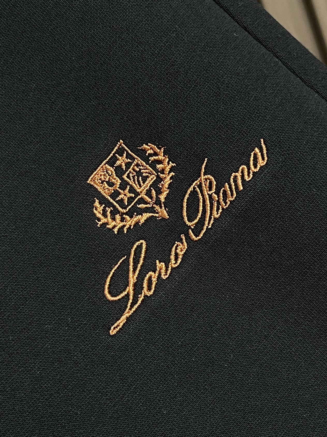 🛒🛒Loro Piana loroPiana  2026FW秋季新款直筒卫裤休闲裤，定制混纺面料软糯舒集高级感度于一体，