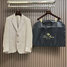 🛒🛒Loro Piana LoroPiana 诺悠翩雅 2026SS早秋新款胸前袖口金属LOGO标识西装外套,透气柔软保 🛒🛒Loro Piana LoroPiana 诺悠翩雅 2026SS早秋新款胸前袖口金属LOGO标识西装外套,透气柔软保
