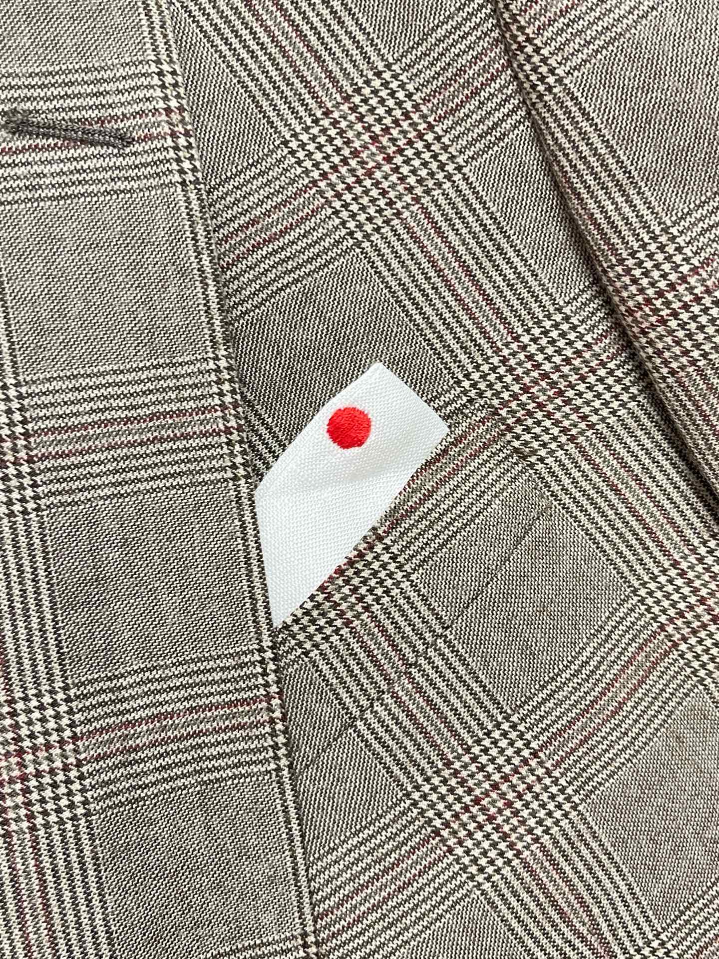 🛒🛒kiton 2026SS早秋新款西装外套，这款采超顶斜平精心制作，完美缔造胸挺立廓的效果，质感所流露的档次绝非一般可