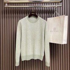 🛒🛒Loro Piana LoroPiana 2026SS早秋新款针织圆领毛衣!设计经典配色钩织设计!此款毛衣甄选100 🛒🛒Loro Piana LoroPiana 2026SS早秋新款针织圆领毛衣!设计经典配色钩织设计!此款毛衣甄选100