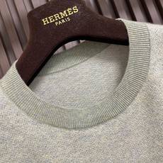 🛒🛒Loro Piana LoroPiana 2026SS早秋新款针织圆领毛衣!设计经典配色钩织设计!此款毛衣甄选100 🛒🛒Loro Piana LoroPiana 2026SS早秋新款针织圆领毛衣!设计经典配色钩织设计!此款毛衣甄选100