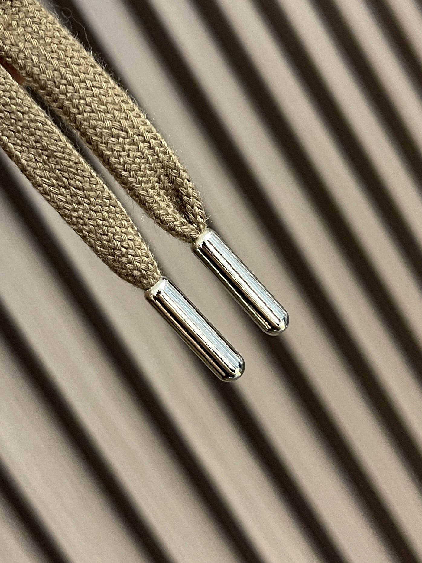 🛒🛒Hermes Paris 刺绣皮革拉链外套 定制云珩萃锦棉绒 绵密蓄暖 云柔亲肤 岚雾麻灰敛藏温雅柔光 于素简色调中 🛒🛒Hermes Paris 刺绣皮革拉链外套 定制云珩萃锦棉绒 绵密蓄暖 云柔亲肤 岚雾麻灰敛藏温雅柔光 于素简色调中