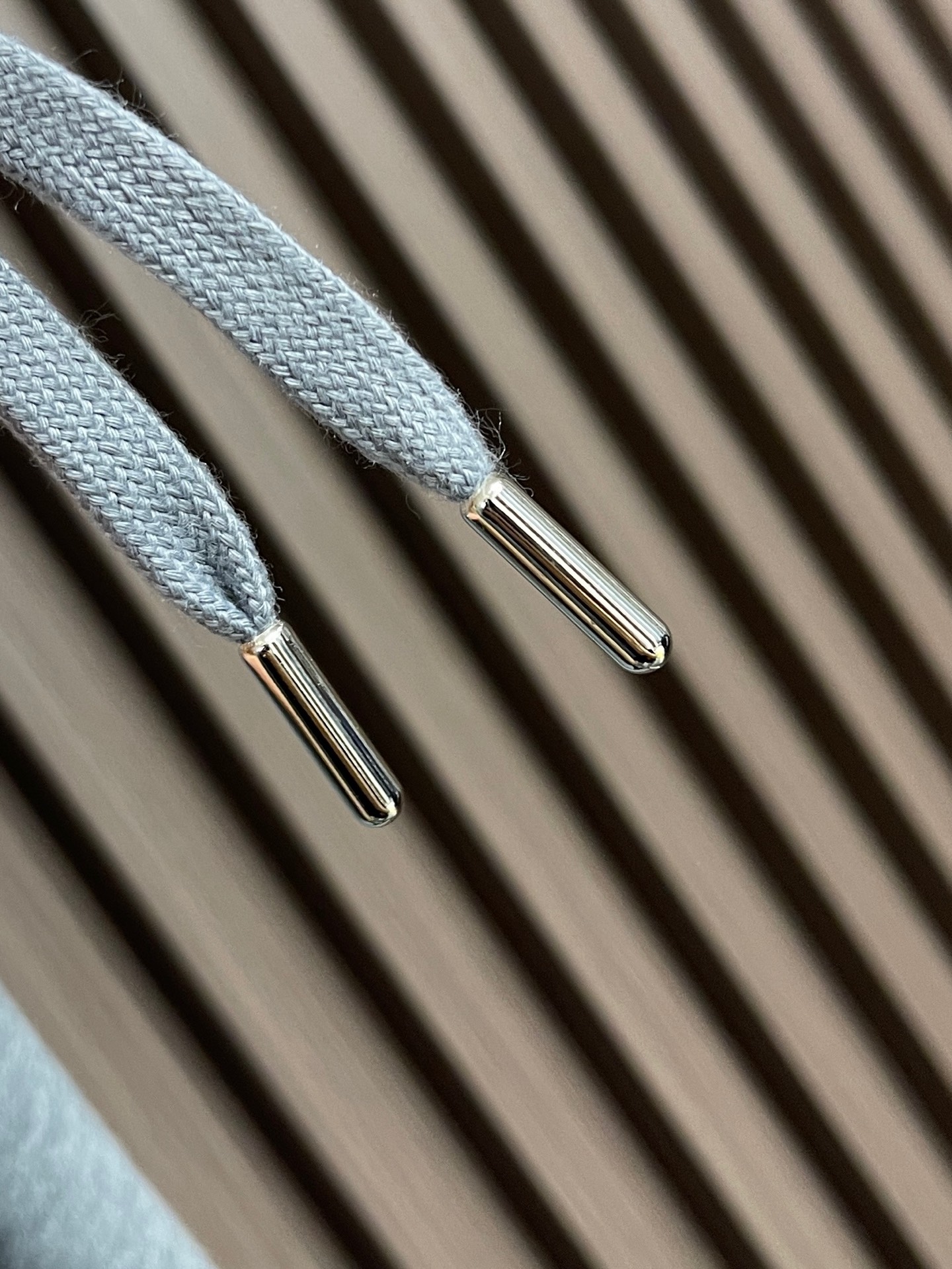 🛒🛒Hermes Paris 刺绣皮革拉链外套 定制云珩萃锦棉绒 绵密蓄暖 云柔亲肤 岚雾麻灰敛藏温雅柔光 于素简色调中 🛒🛒Hermes Paris 刺绣皮革拉链外套 定制云珩萃锦棉绒 绵密蓄暖 云柔亲肤 岚雾麻灰敛藏温雅柔光 于素简色调中