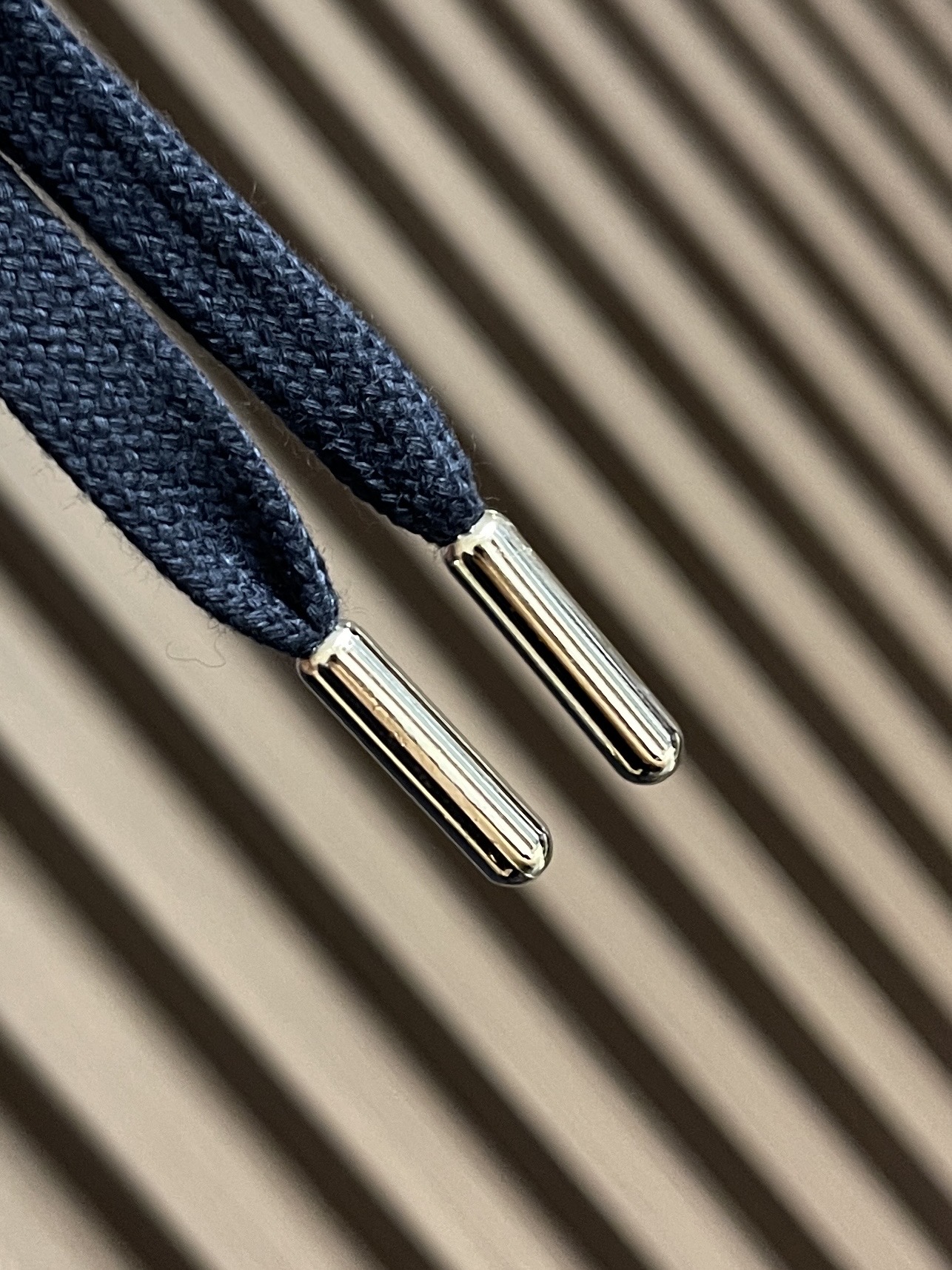 🛒🛒Hermes Paris 刺绣皮革拉链外套 定制云珩萃锦棉绒 绵密蓄暖 云柔亲肤 岚雾麻灰敛藏温雅柔光 于素简色调中