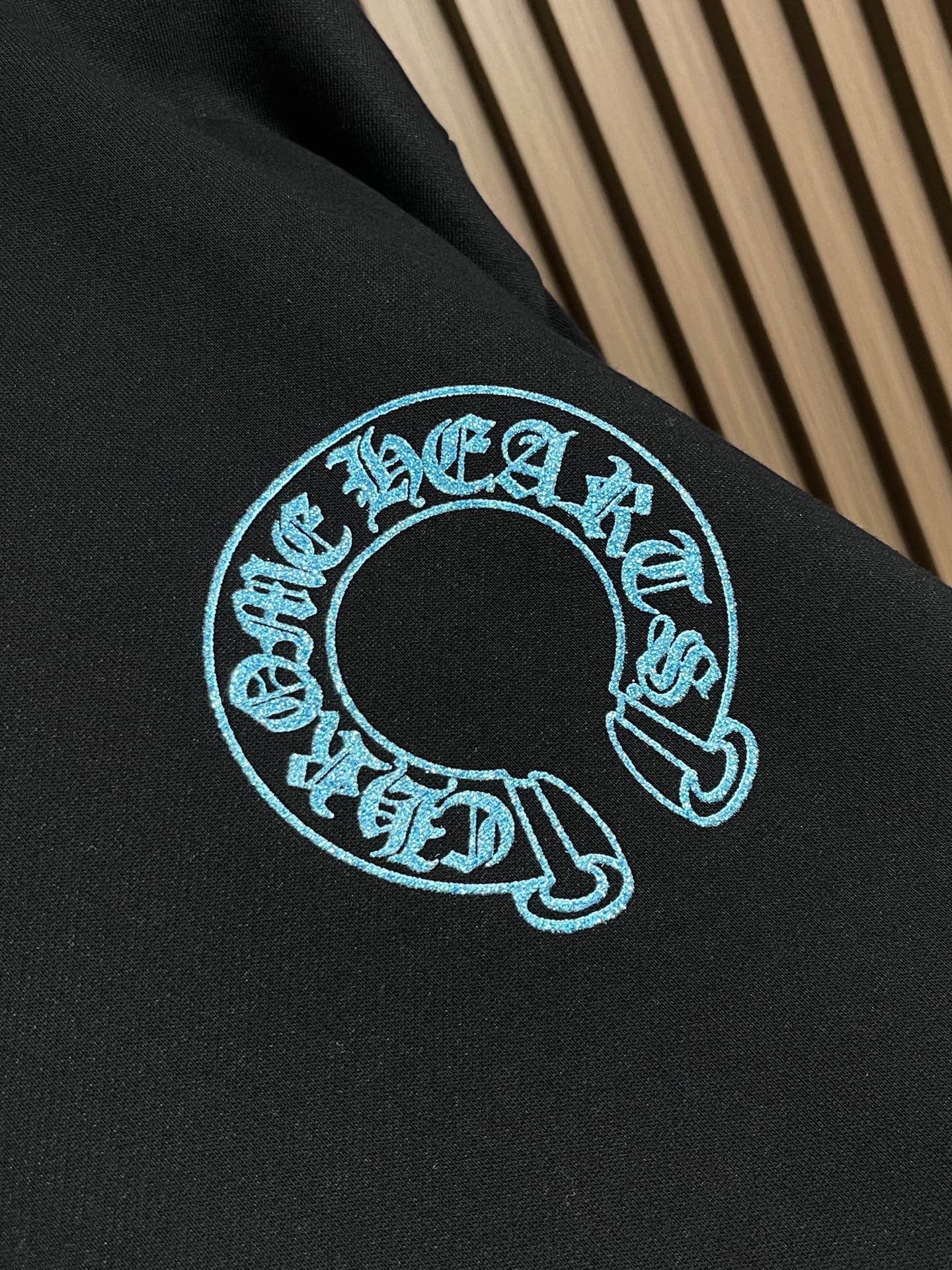🛒🛒CHROME HEARTS CH克罗心闪粉哥特印花连帽卫衣,重磅毛圈棉面料搭配多处闪粉哥特花卉马蹄印花,视觉吸睛,潮 🛒🛒CHROME HEARTS CH克罗心闪粉哥特印花连帽卫衣,重磅毛圈棉面料搭配多处闪粉哥特花卉马蹄印花,视觉吸睛,潮