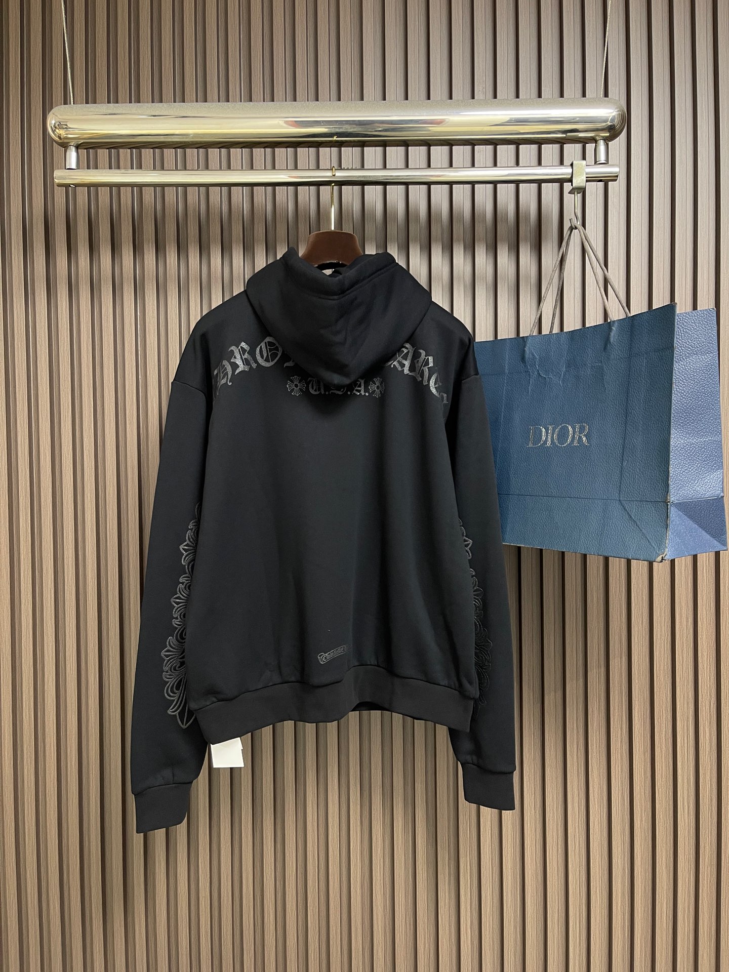🛒🛒CHROME HEARTS CH克罗心闪粉哥特印花连帽卫衣，重磅毛圈棉面料搭配多处闪粉哥特花卉马蹄印花，视觉吸睛，潮