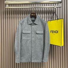 🛒🛒ZEGNA 2026ss秋冬新款羊毛混纺工装夹克外套,羊毛混纺面料,表面有细密的毛呢纹理,触感柔软但不松垮。面料有一 🛒🛒ZEGNA 2026ss秋冬新款羊毛混纺工装夹克外套,羊毛混纺面料,表面有细密的毛呢纹理,触感柔软但不松垮。面料有一