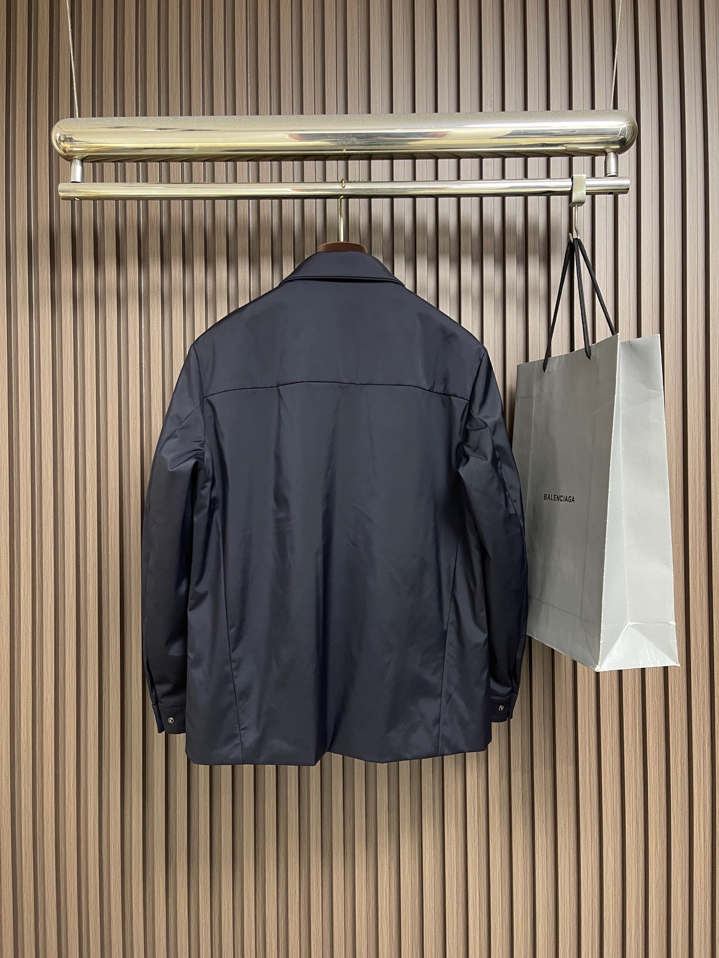 🛒🛒Prada 2026ss秋季新款夹克外套，经典设计，穿上就是舒适自在又显瘦的存在，慵懒而随性，结合干净简单的色系就特
