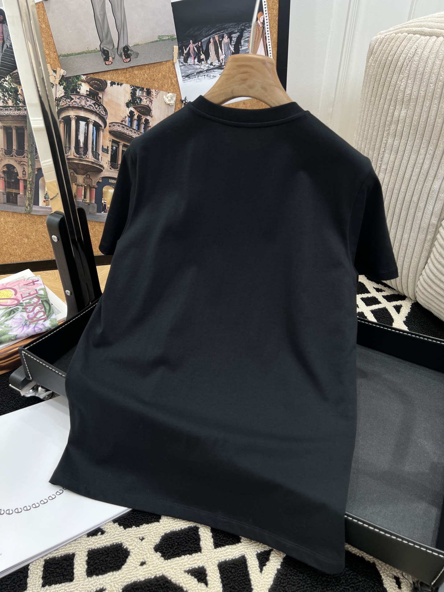 “2025 Summer Collection: Original Squeaky Girl Brand Relaunch, Black/White, Sizes SML” - 图片 7