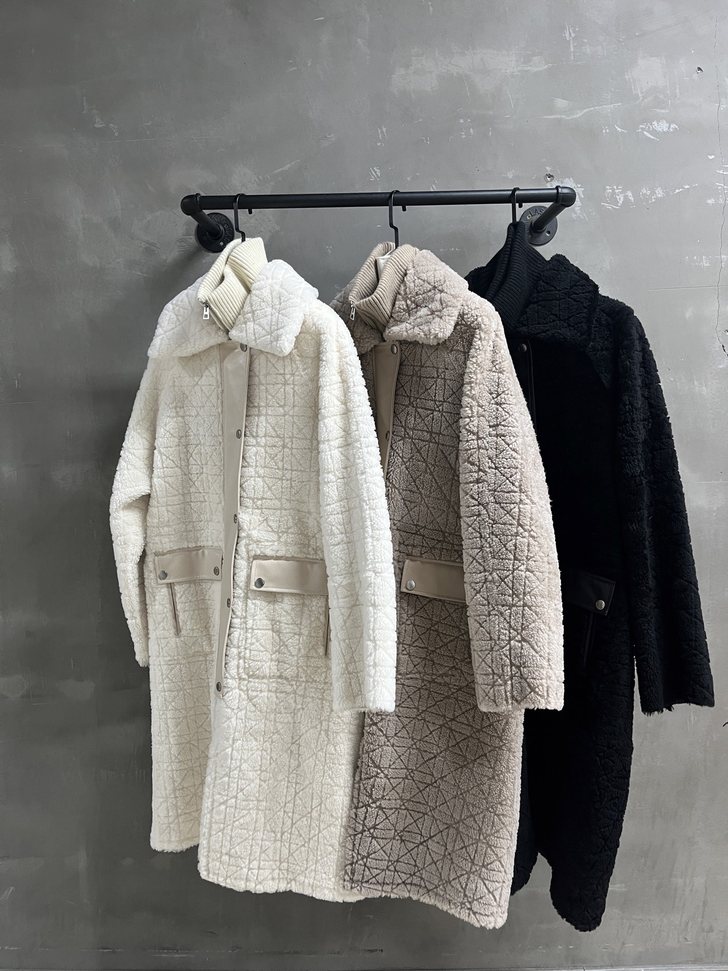 Dior Winter Lambskin Coat: Timeless Cannage Pattern, Merino Wool, and Chic Style 2 a1759706850133 7004