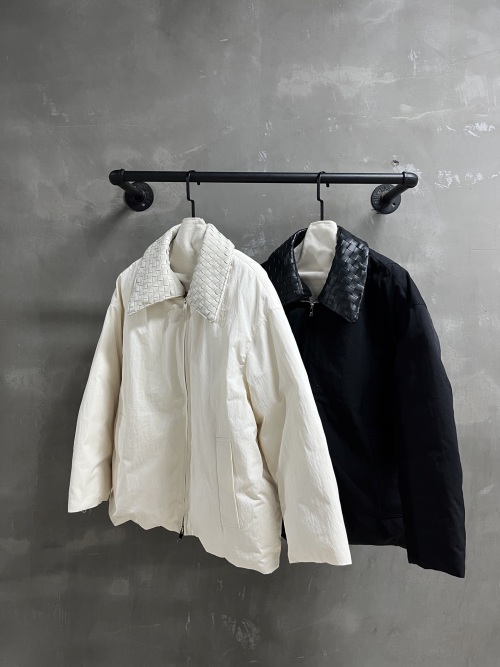 Bottega Veneta Inspired Padded Jacket: Chic, Versatile, and Timeless Style 25 Bottega Veneta Inspired Padded Jacket: Chic, Versatile, and Timeless Style