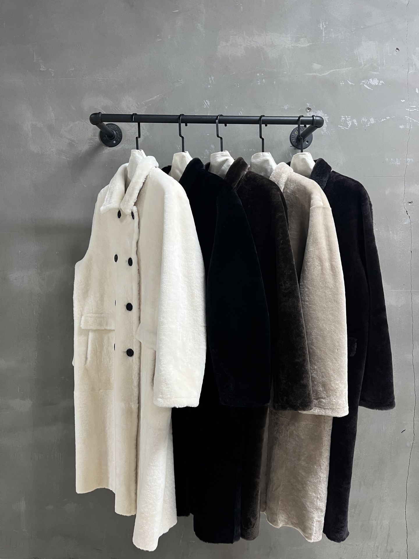 Cel*ne Inspired Shearling Coat: Retro Double-Breasted, Warm & Stylish 2 a1761079265303 1410