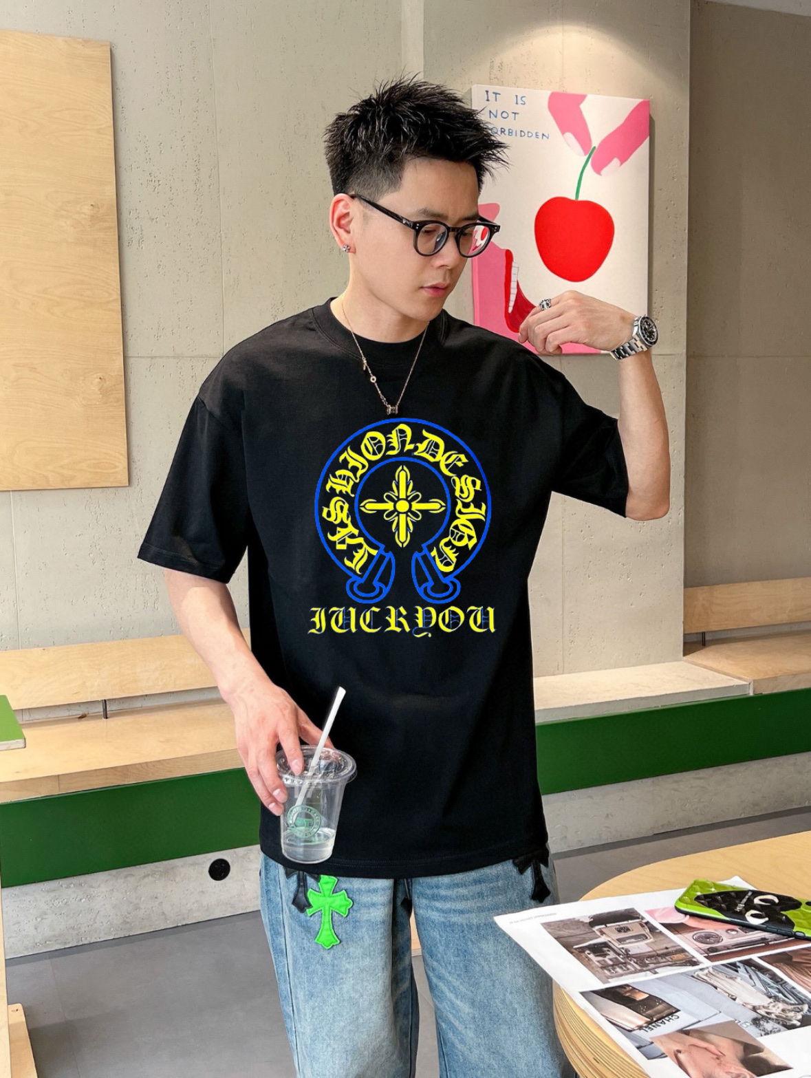 NO:150474,Ch/Croxin 2025 new spring and summer products are available, complete three standards, mercerized cotton round neck short-sleeved T-shirt, no need to introduce too much good products, look at the details, counter code number M-XXXL /140 suggestions L,,chrome hearts, T-shirt,tees, t-shirt,alexander wang19860909Ch/克罗心 2025年春夏新品上新 三标齐全 丝光棉圆领短袖T恤 好货不用过多介绍 看细节 专柜码数 M-XXXL /140建议L,,chrome hearts,T-shirt,tees，t-shirt,alexander wang,Men's clothing