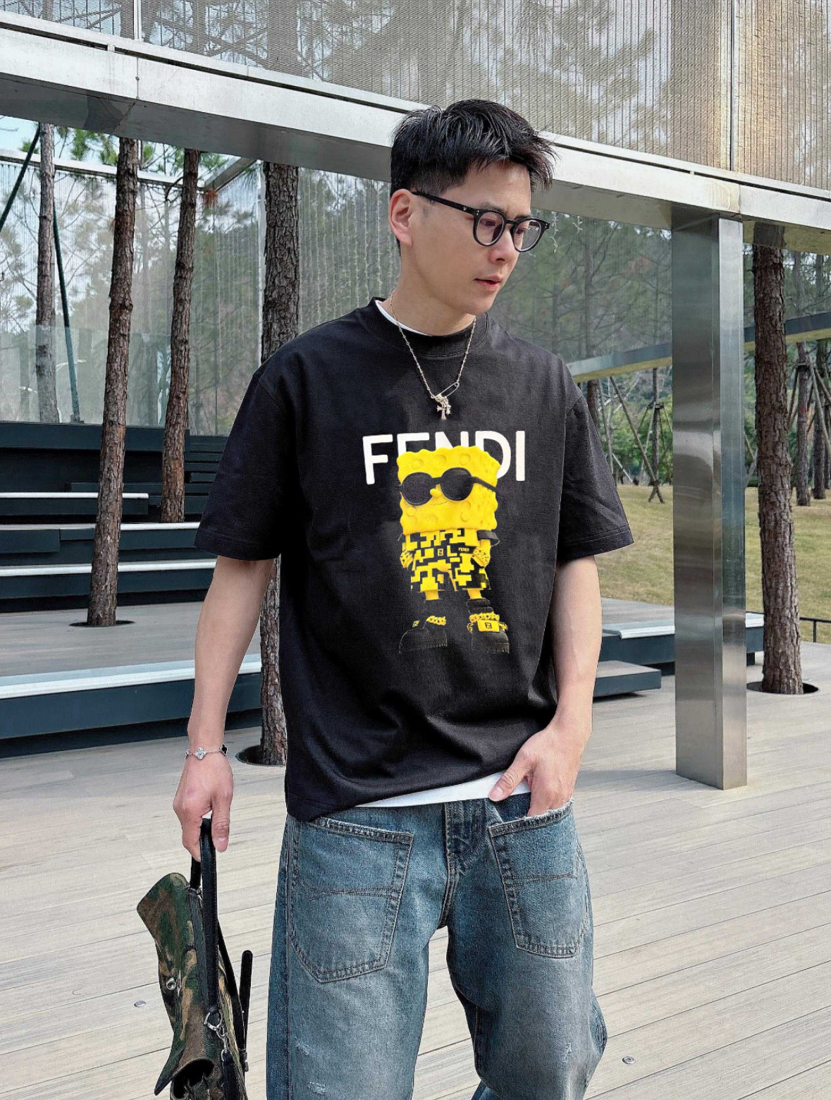 NO:426409,Fendi/Fendi 2025 spring and summer new product, complete three standards, round neck mercerized cotton short-sleeved T-shirt. Don’t need to introduce too much good products. Look at the details. Counter code M-XXXL 175/140 Suggestions, L, fendi, fendi, T-shirt, tees, t-shirt, alexander wang19860909Fendi/芬迪 2025春夏新品 三标齐全 圆领丝光棉短袖T恤 好货不用过多介绍 看细节 专柜码数M-XXXL 175/140建议L,,fendi,fendi,T-shirt,tees，t-shirt,alexander wang,Men's clothing