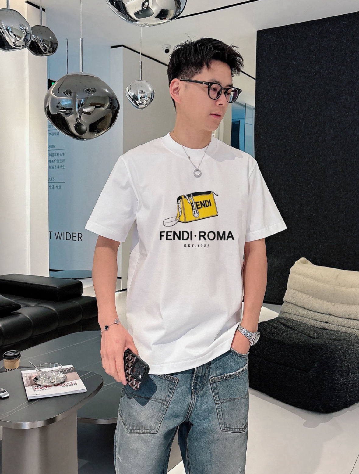 NO:153216,Dior/Dior 2025 new spring and summer products are available in new products, complete three standards, pure cotton round neck short-sleeved T-shirt, no need to introduce too much good products, look at the details, counter number M-XXXL /140 suggestions L,,dior,dior,T-shirt,tees,t-shirt,alexander wang19860909Dior/迪奥 2025年春夏新品上新 三标齐全 纯棉圆领短袖T恤 好货不用过多介绍 看细节 专柜码数M-XXXL /140建议L,,dior,dior,T-shirt,tees，t-shirt,alexander wang,Men's clothing