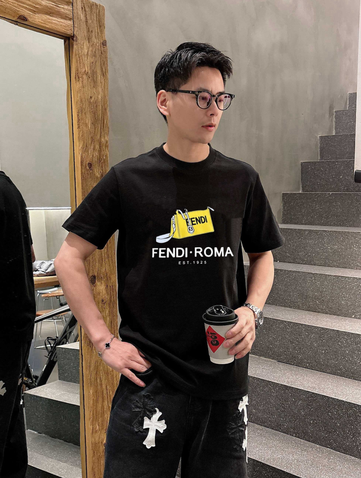 NO:153213,Dior/Dior 2025 new spring and summer products are available in new products, complete three standards, pure cotton cotton round neck short-sleeved T-shirts, no need to introduce too much good products, look at the details, counter number M-XXXL /140 suggestions L,,dior,dior,T-shirt,tees,t-shirt,alexander wang19860909Dior/迪奥 2025年春夏新品上新 三标齐全 纯棉棉圆领短袖T恤 好货不用过多介绍 看细节 专柜码数M-XXXL /140建议L,,dior,dior,T-shirt,tees，t-shirt,alexander wang,Men's clothing